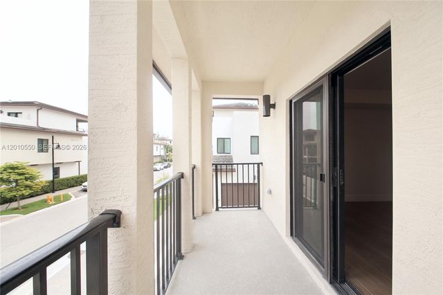 8370 NW 49th St 8370, Doral, FL 33166