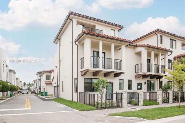 8370 NW 49th St 8370, Doral, FL 33166