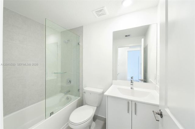 8370 NW 49th St 8370, Doral, FL 33166