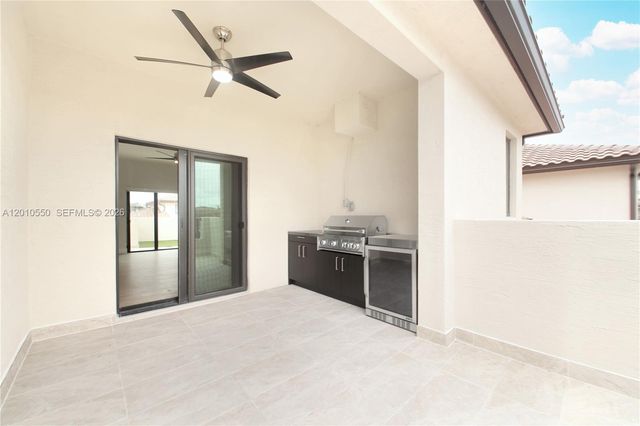 8370 NW 49th St 8370, Doral, FL 33166