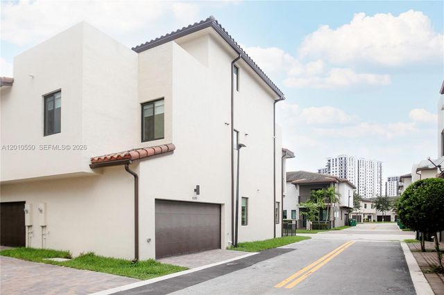 8370 NW 49th St 8370, Doral, FL 33166