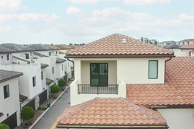 8370 NW 49th St 8370, Doral, FL 33166