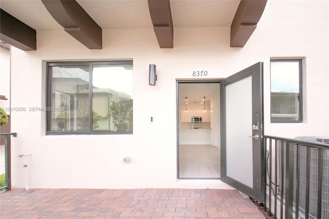 8370 NW 49th St 8370, Doral, FL 33166