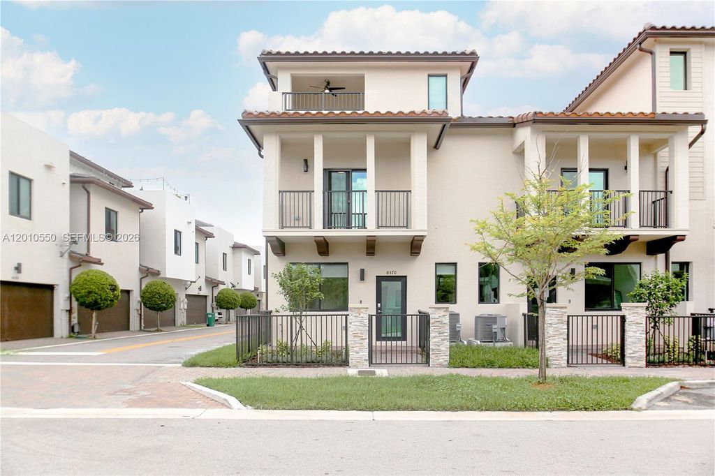 8370 NW 49th St 8370, Doral, FL 33166