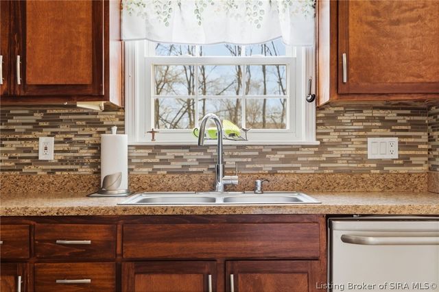 3588 Alonzo Smith Road, Georgetown, IN 47122