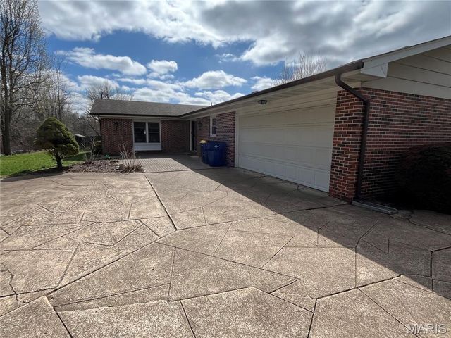 806 Camp Street, Washington, MO 63090