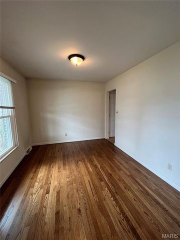 806 Camp Street, Washington, MO 63090