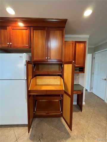 806 Camp Street, Washington, MO 63090