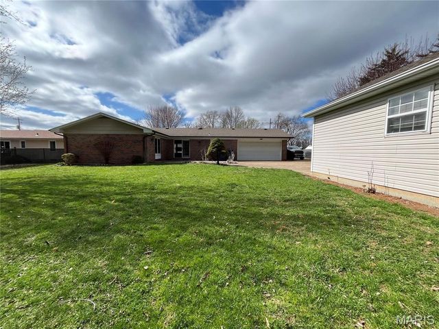 806 Camp Street, Washington, MO 63090