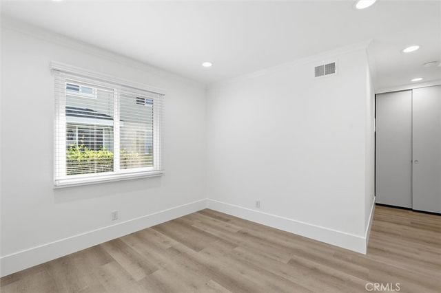1741 Tustin 15D, Costa Mesa, CA 92627