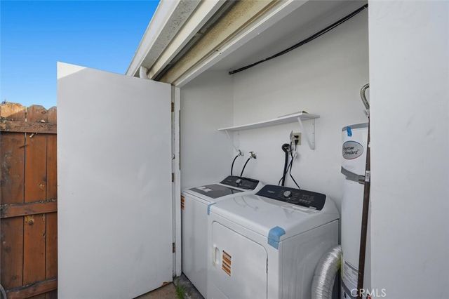 1741 Tustin 15D, Costa Mesa, CA 92627