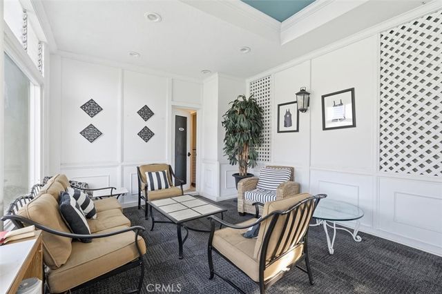 1741 Tustin 15D, Costa Mesa, CA 92627