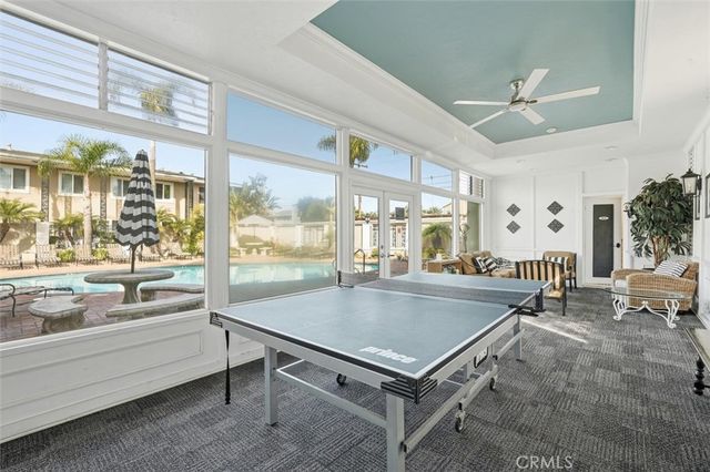 1741 Tustin 15D, Costa Mesa, CA 92627