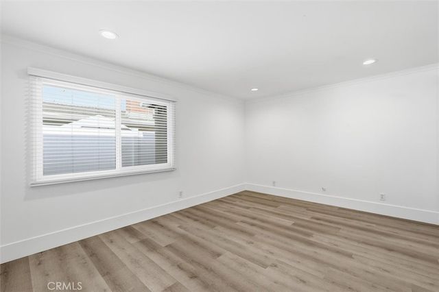 1741 Tustin 15D, Costa Mesa, CA 92627