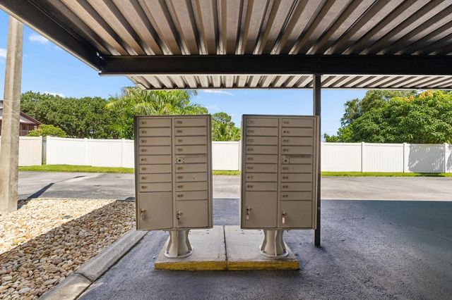2438 ENTERPRISE ROAD 4, Clearwater, FL 33763