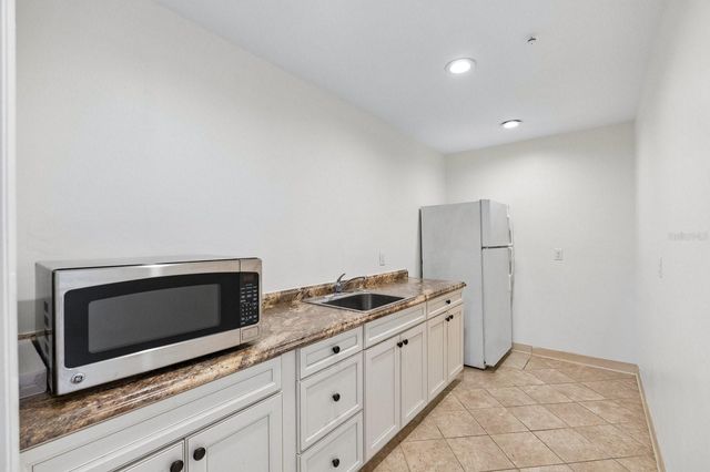 2438 ENTERPRISE ROAD 4, Clearwater, FL 33763