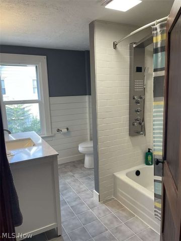 1273 Pondview Avenue, Akron, OH 44305