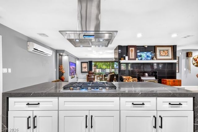 2295 North Gateway Road, Las Vegas, NV 89115