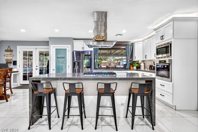 2295 North Gateway Road, Las Vegas, NV 89115