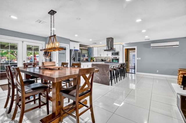2295 North Gateway Road, Las Vegas, NV 89115