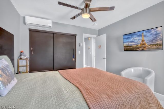 2295 North Gateway Road, Las Vegas, NV 89115