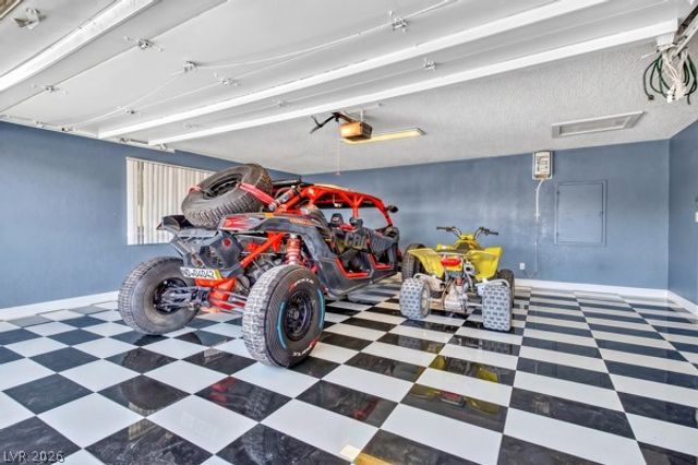 2295 North Gateway Road, Las Vegas, NV 89115
