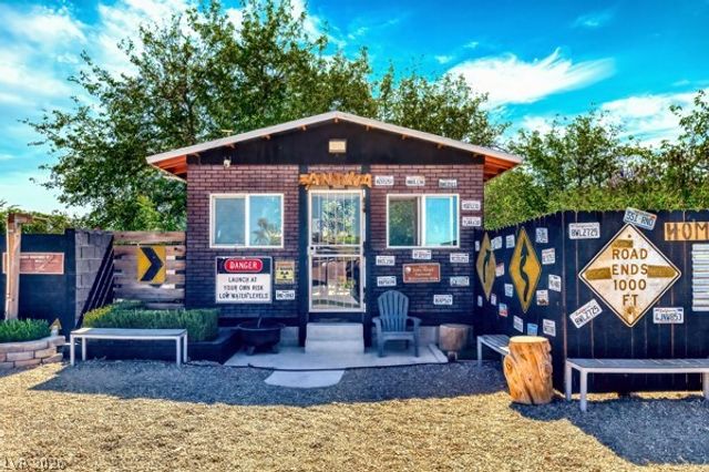 2295 North Gateway Road, Las Vegas, NV 89115
