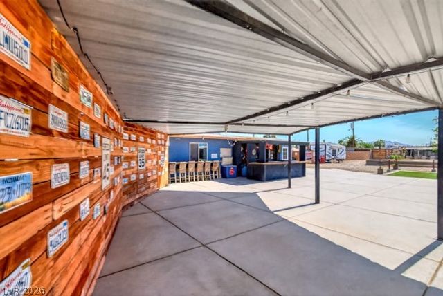 2295 North Gateway Road, Las Vegas, NV 89115