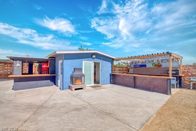 2295 North Gateway Road, Las Vegas, NV 89115