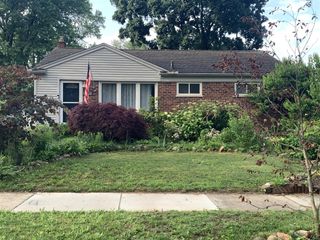 30207 Westfield Street, Livonia, MI 48150