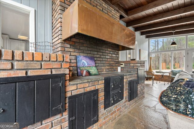 2014 S 16 Highway, Carrollton, GA 30116