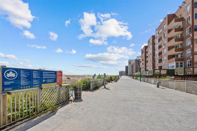 136 Beach 117th Street 2H, Rockaway Park, NY 11694