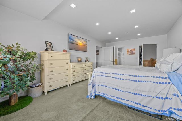 136 Beach 117th Street 2H, Rockaway Park, NY 11694