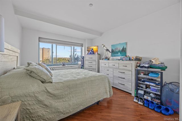 136 Beach 117th Street 2H, Rockaway Park, NY 11694
