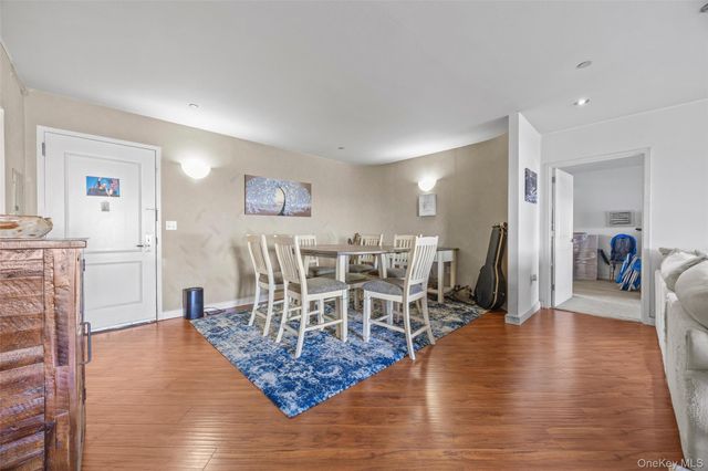 136 Beach 117th Street 2H, Rockaway Park, NY 11694