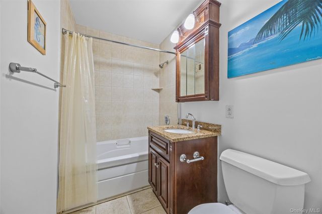 136 Beach 117th Street 2H, Rockaway Park, NY 11694