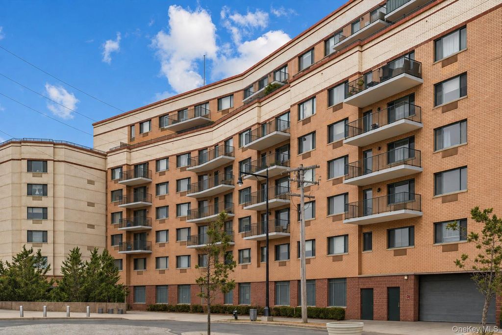 136 Beach 117th Street 2H, Rockaway Park, NY 11694 — exterior
