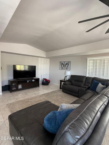 1005 Singing Hills Drive, El Paso, TX 79912