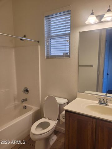 856 W SAGUARO Lane, San Tan Valley, AZ 85143