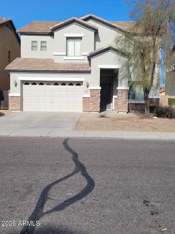 856 W SAGUARO Lane, San Tan Valley, AZ 85143