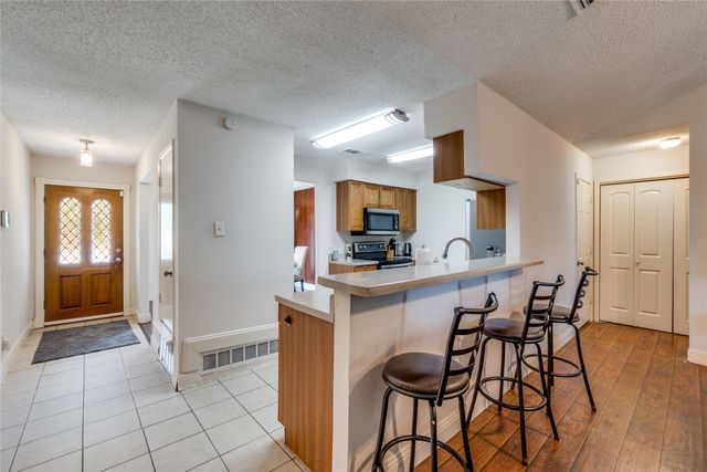 905 Pepperidge Court, Lancaster, TX 75134