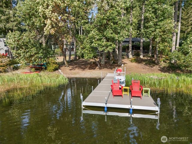 11013 Bayview Circle, Anderson Island, WA 98303