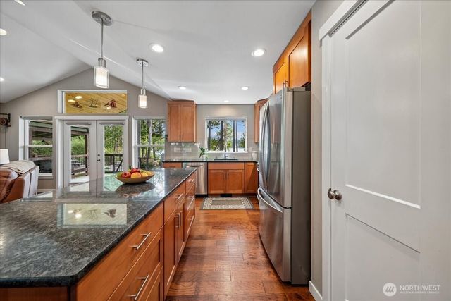 11013 Bayview Circle, Anderson Island, WA 98303