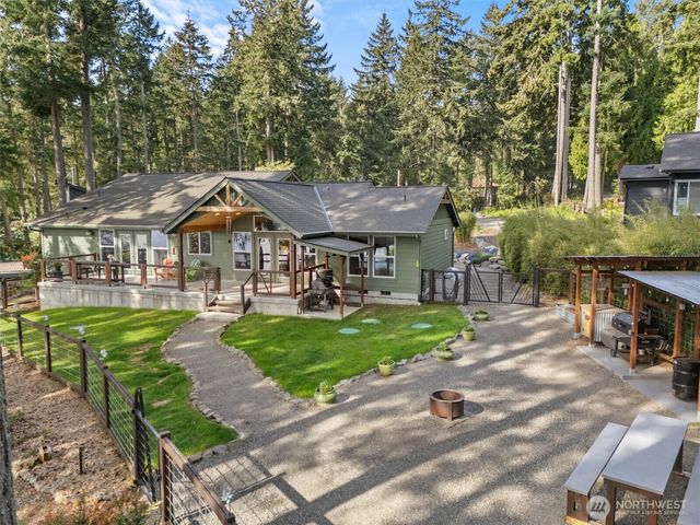 11013 Bayview Circle, Anderson Island, WA 98303