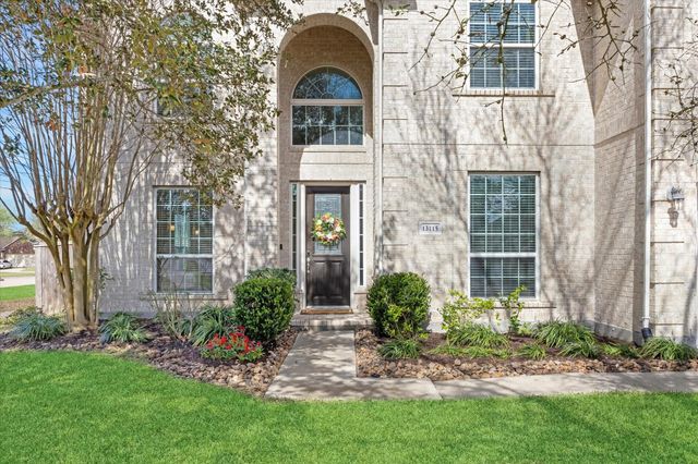 13115 Hampton Bay Drive, Pearland, TX 77584