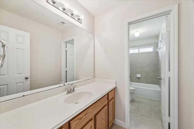 13115 Hampton Bay Drive, Pearland, TX 77584