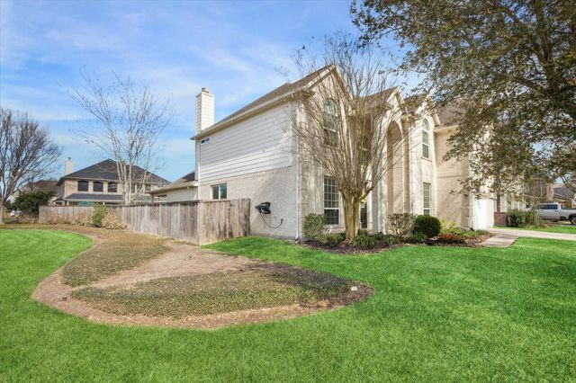 13115 Hampton Bay Drive, Pearland, TX 77584