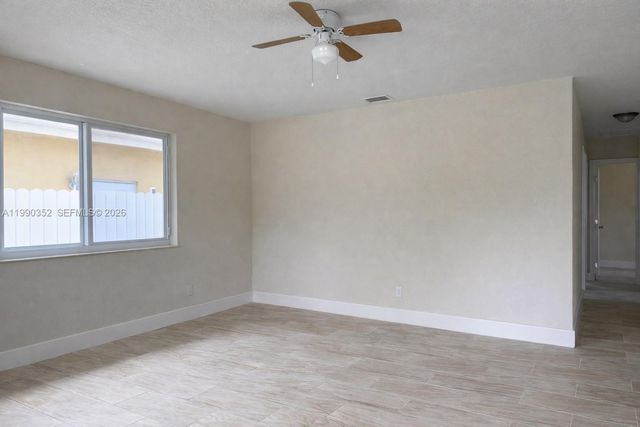 2950 NW 7th Ct, Fort Lauderdale, FL 33311