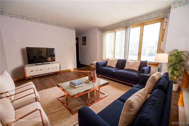 15 John Paul Court, Buffalo, NY 14206