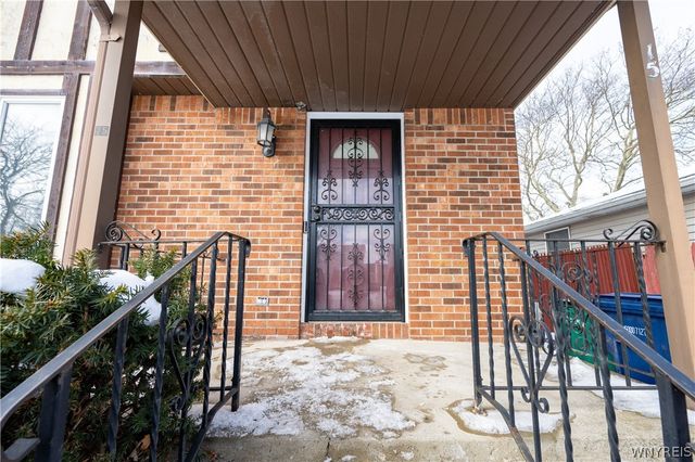 15 John Paul Court, Buffalo, NY 14206